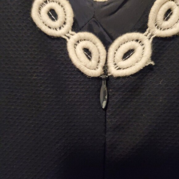 J. Crew Sleeveless V Neck Empire Cut Dress Eyelet Lace Lined Women's Size 2 - Picture 8 of 16